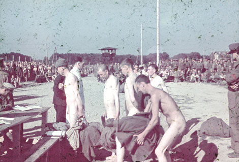 Gefangene Rotarmisten im Kriegsgefangenenlager Zeithain 1942